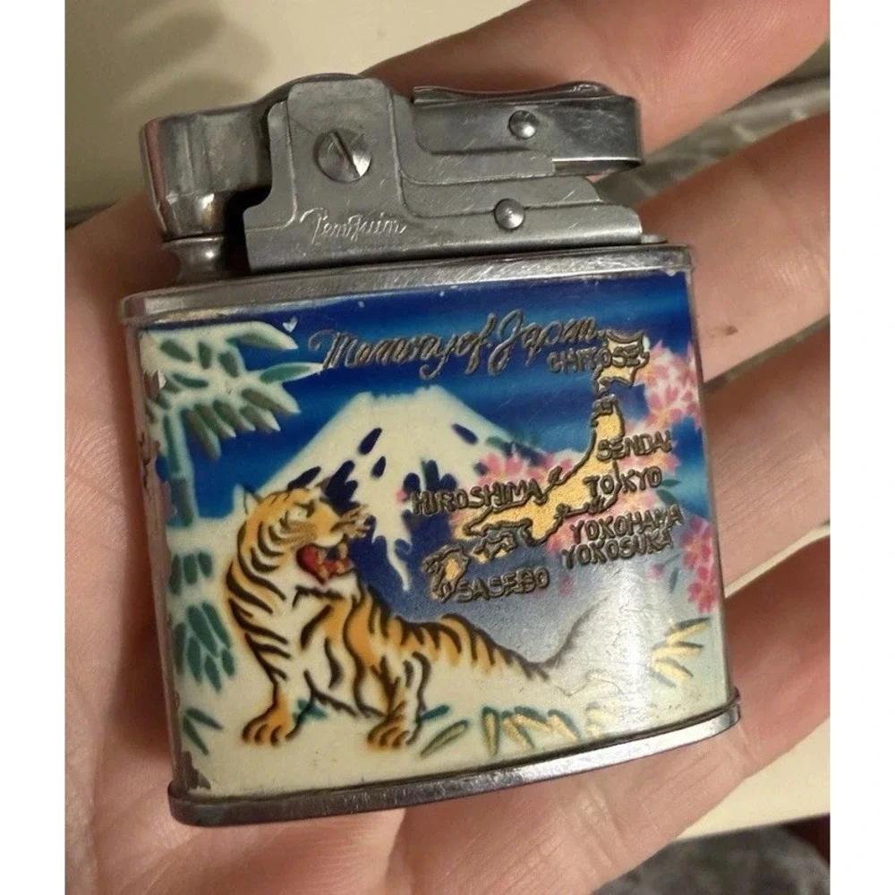 RARE Memory of Japan Vintage Cigarette Case w/ Attached Lighter Tiger Mt Fuji